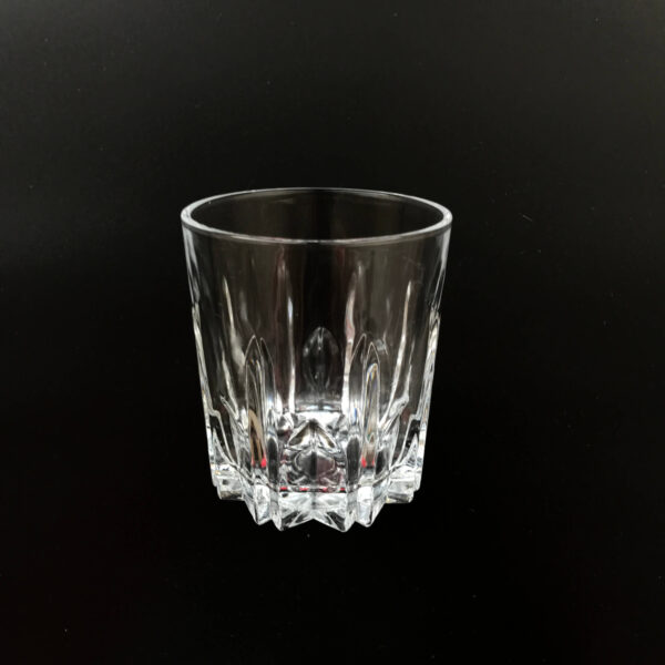 vaso de whisky 2 escala