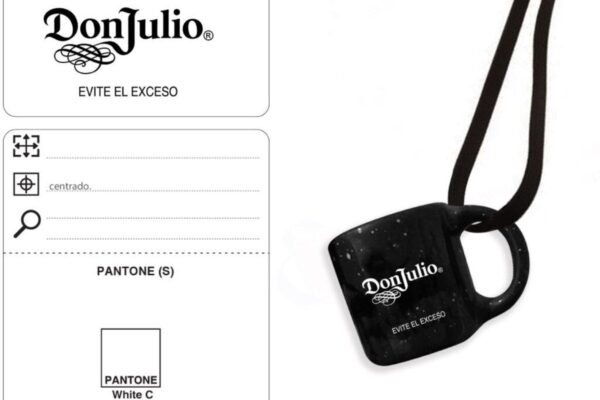 Mini tazza in vetro Don Julio con verniciatura nera